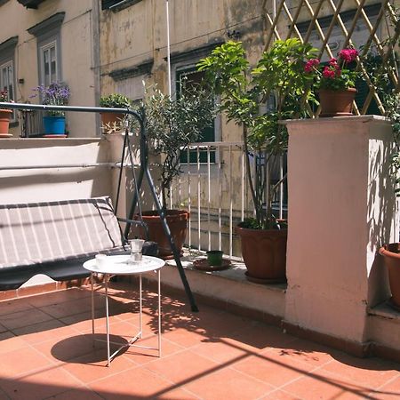 Апартаменты La Casa Del Nespolo, 2 Terrazzi E 2 Bagni In Centro Неаполь Экстерьер фото