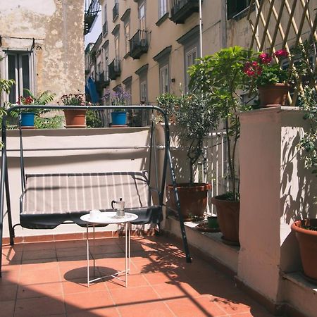Апартаменты La Casa Del Nespolo, 2 Terrazzi E 2 Bagni In Centro Неаполь Экстерьер фото