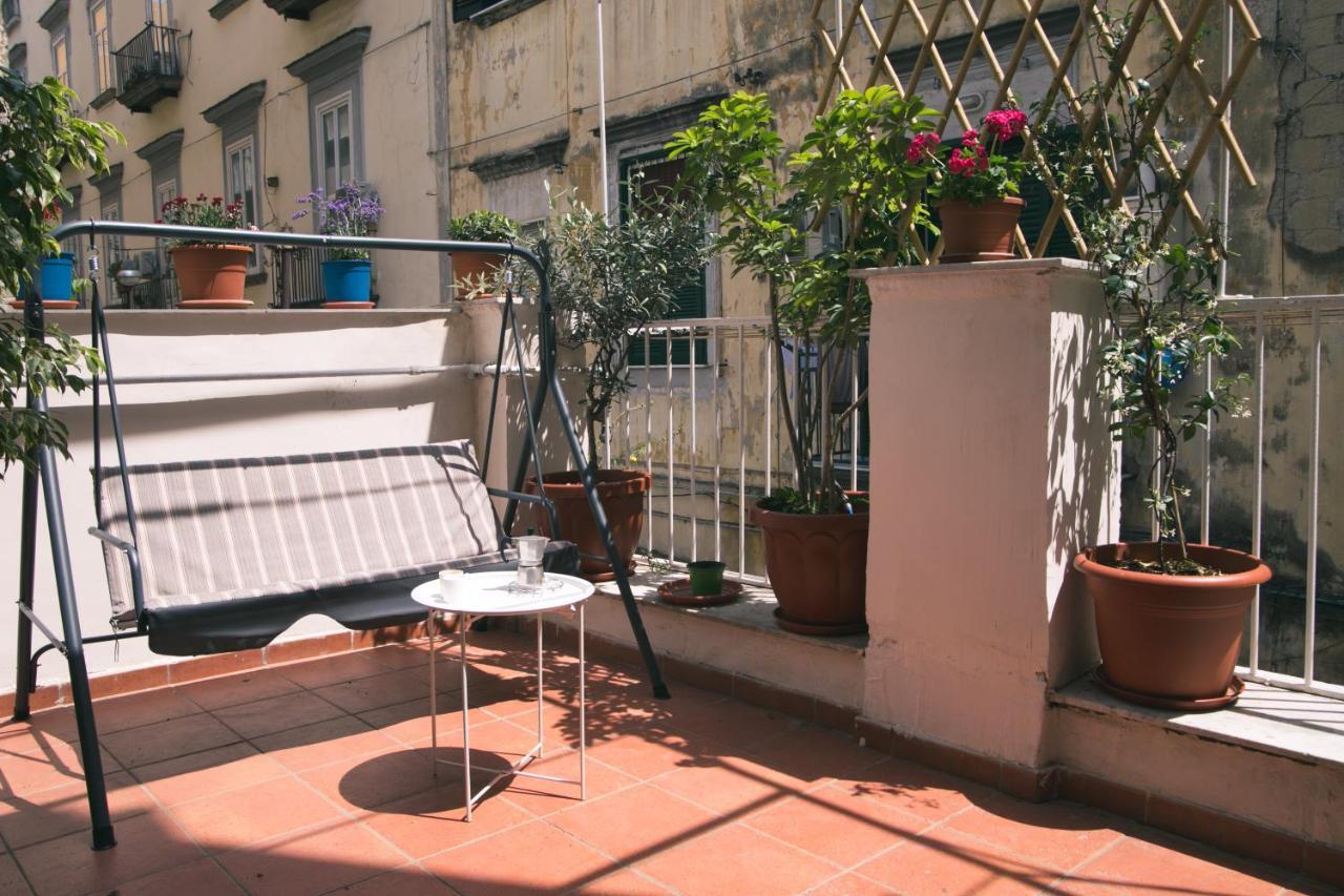 Апартаменты La Casa Del Nespolo, 2 Terrazzi E 2 Bagni In Centro Неаполь Экстерьер фото